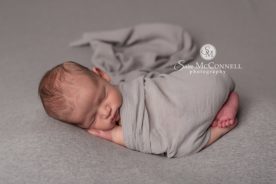 Ottawa Newborn Photographer | See my favourite session photo