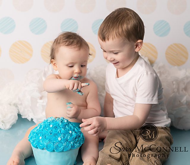 Ottawa Cake Smash Photos | Baby's first birthday treat