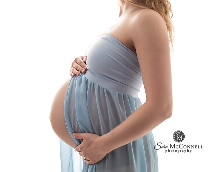 Ottawa Maternity Photographer | Light Blue