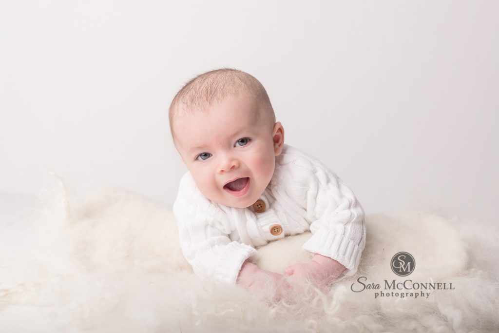 babys-extraordinary-year-photos-four-months