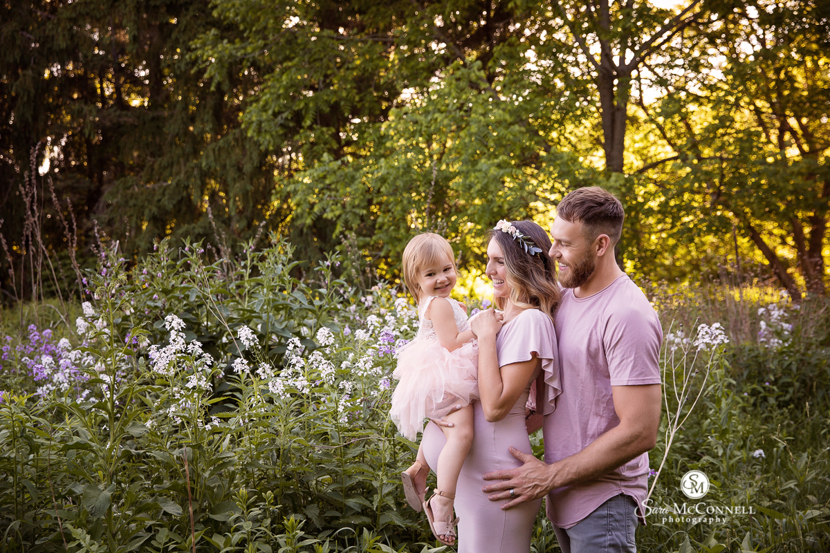 Ottawa maternity photos - outdoor session by Sara McConnell Photography
