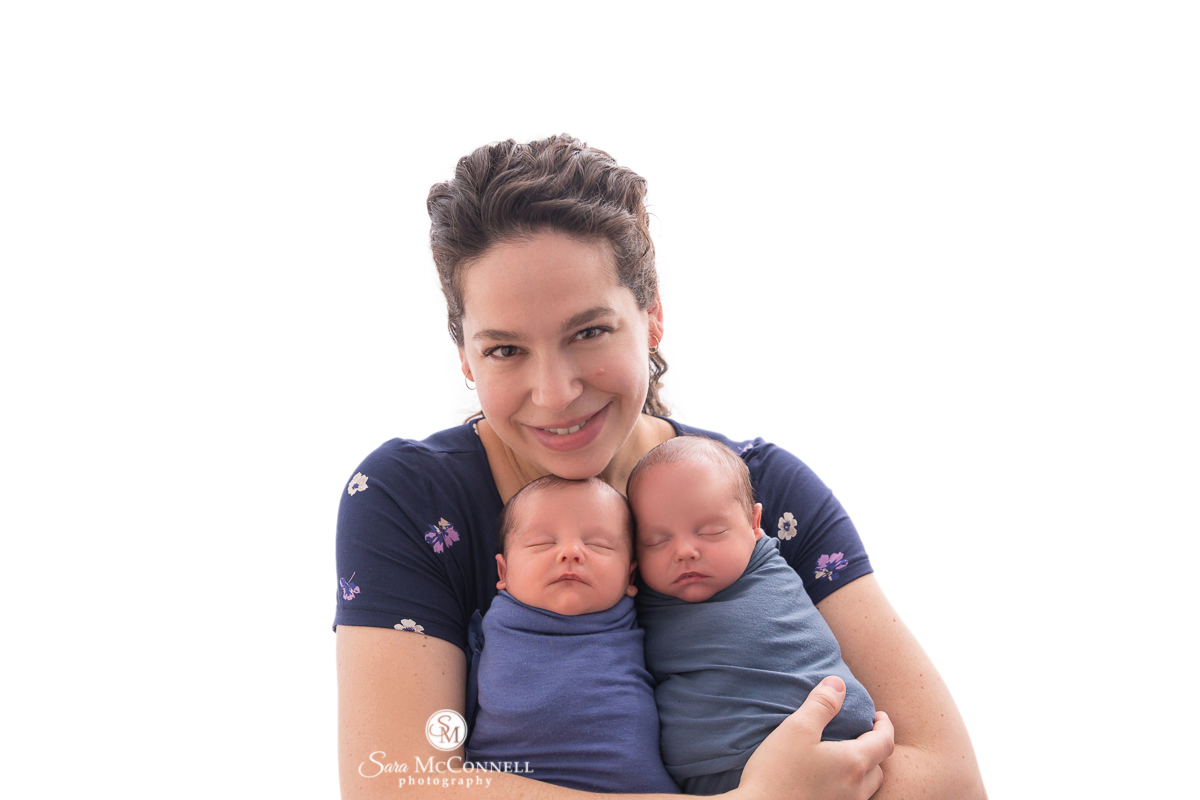 Ottawa Newborn Twins - Photos by Sara McConnell Photography