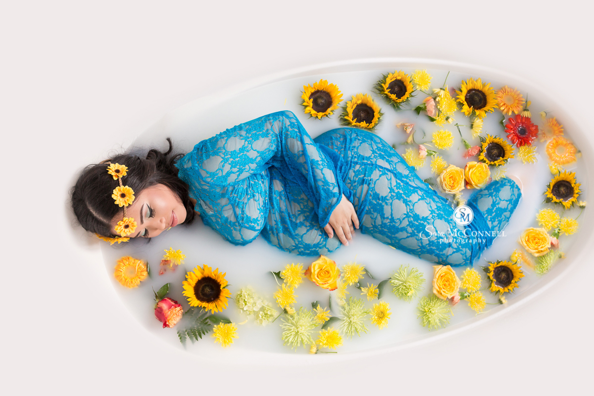 Ottawa Maternity Photographer | Milk Bath with Sunflowers