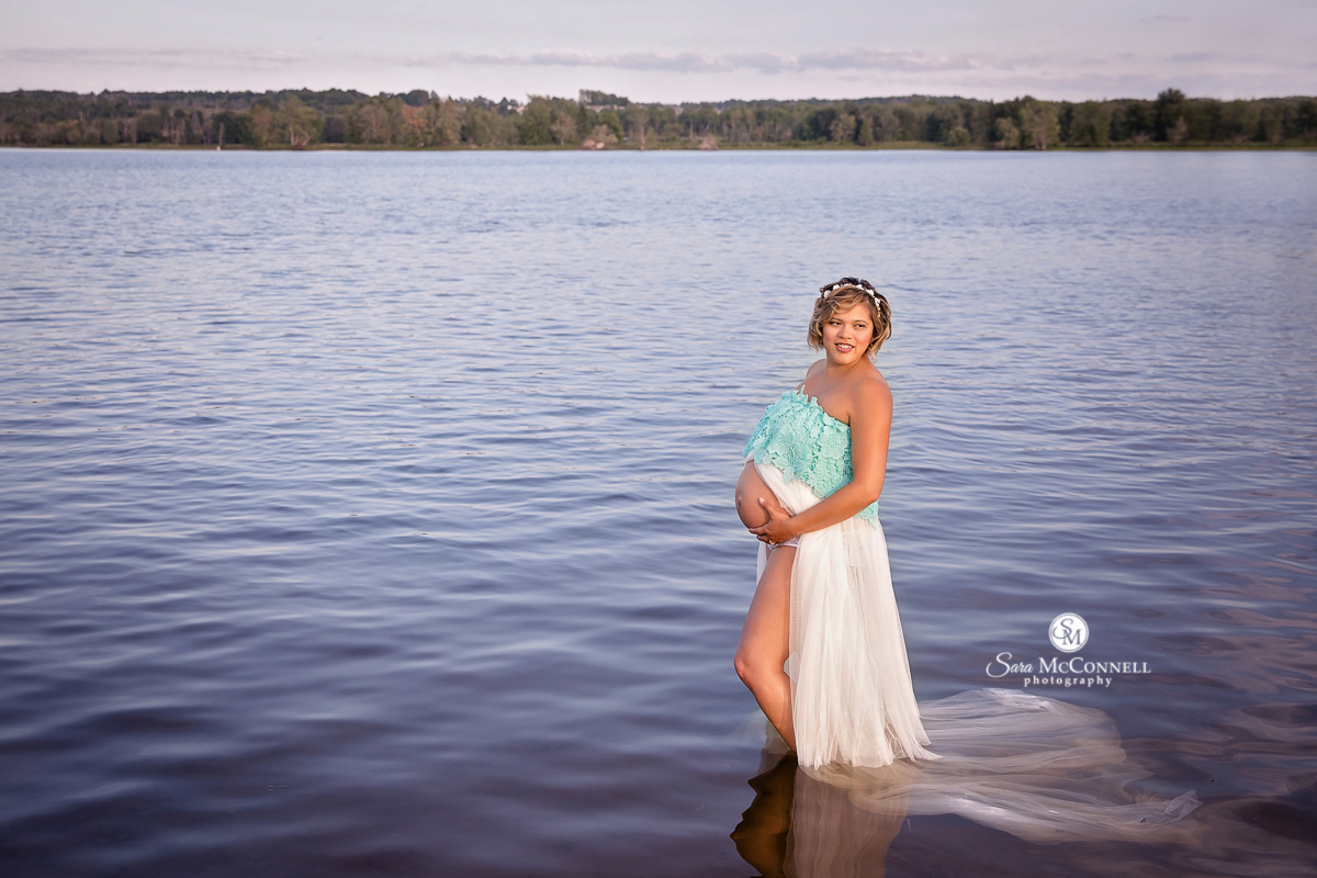 Ottawa maternity photos on the beach by Sara McConnell Photography