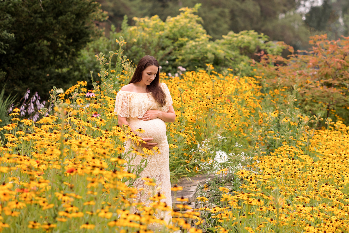Summer Blooms | Ottawa Maternity Photos