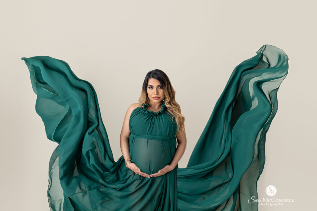 Stunning Ottawa Studio Maternity Photos 