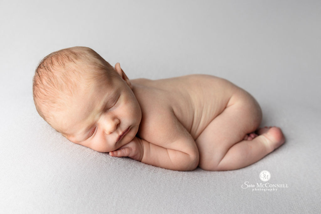 Ottawa Newborn Photographer | Skin to skin