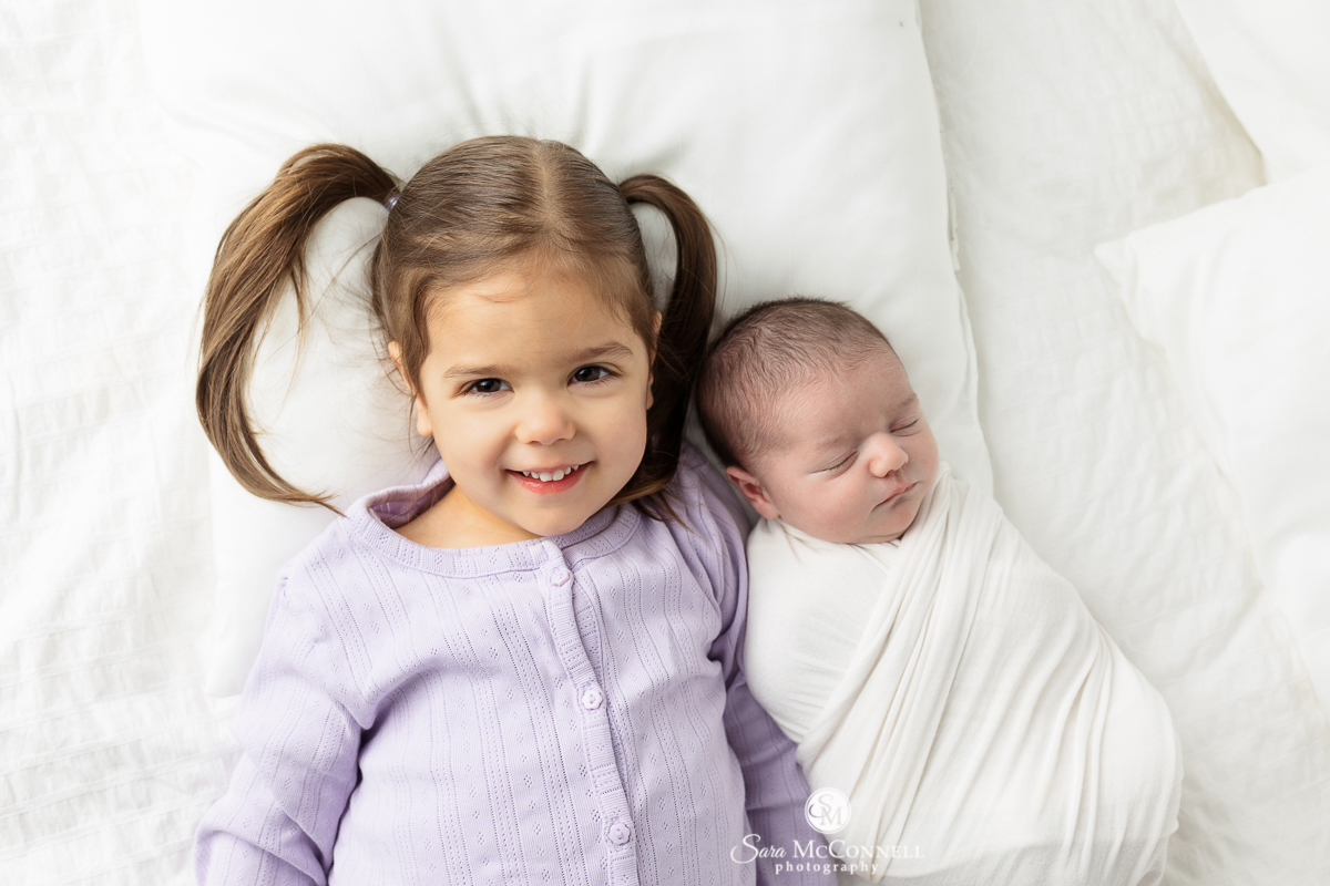 Ottawa Newborn Photographer | Outfits for Siblings